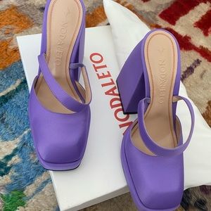 Bulla Jones Lavander Mules 🔥